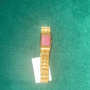 Stylish Gold Link Bracelet Watch